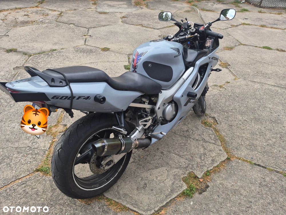 Honda CBR - 4