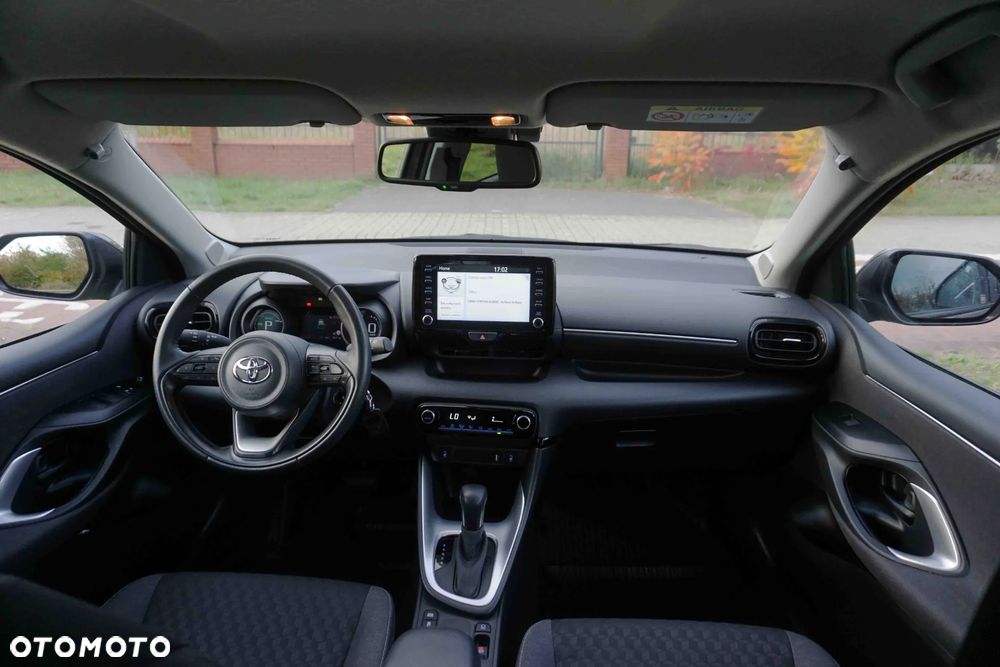Toyota Yaris Hybrid 1.5 Style - 23