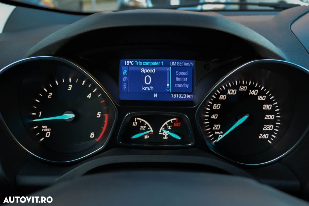 Ford Kuga 2.0 TDCi 2WD Titanium - 18