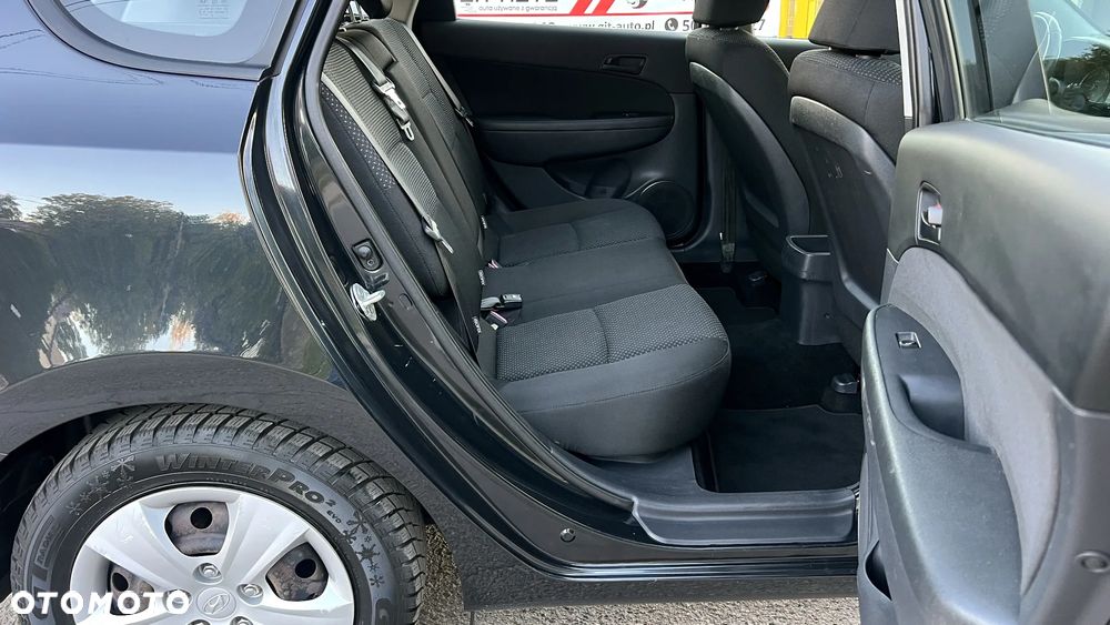 Hyundai i30 i30cw 1.4 blue Comfort - 24
