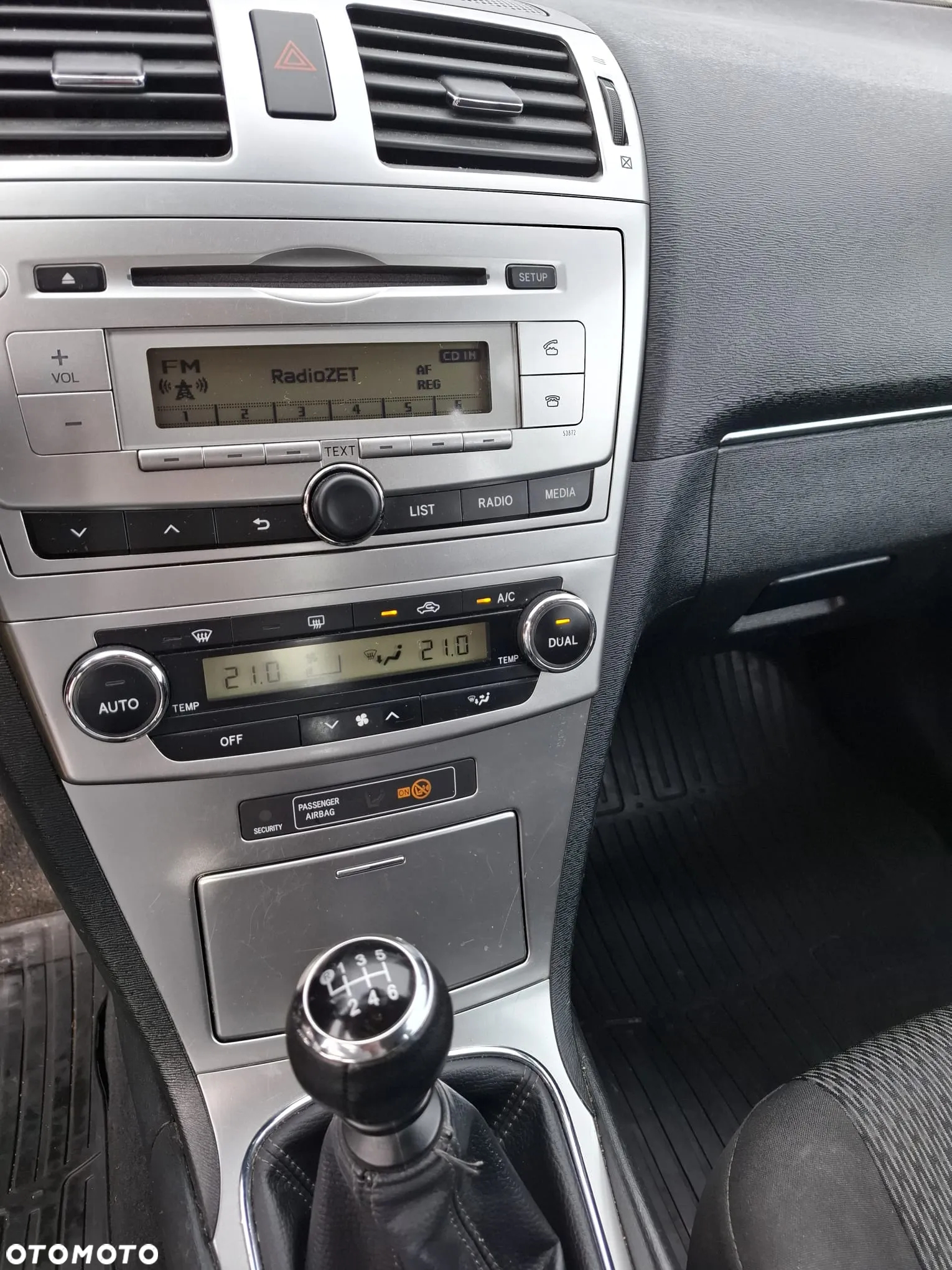 Toyota Avensis 2.0 D-4D Sol - 8