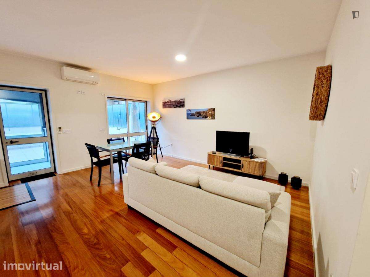 Apartamento com 1 quartos - localizado em Santo Ildefonso Porto - Grande imagem: 4/20