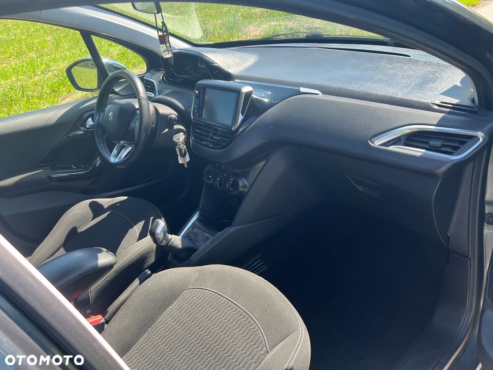 Peugeot 208 Blue-HDi 100 Stop&Start Active - 12