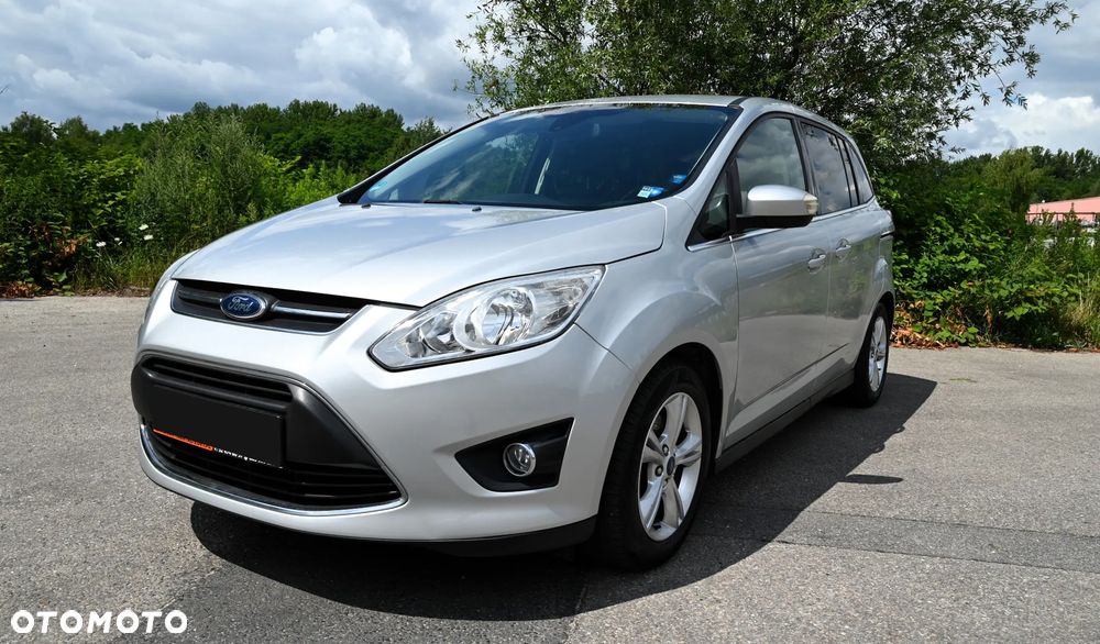 Ford Grand C-MAX - 12