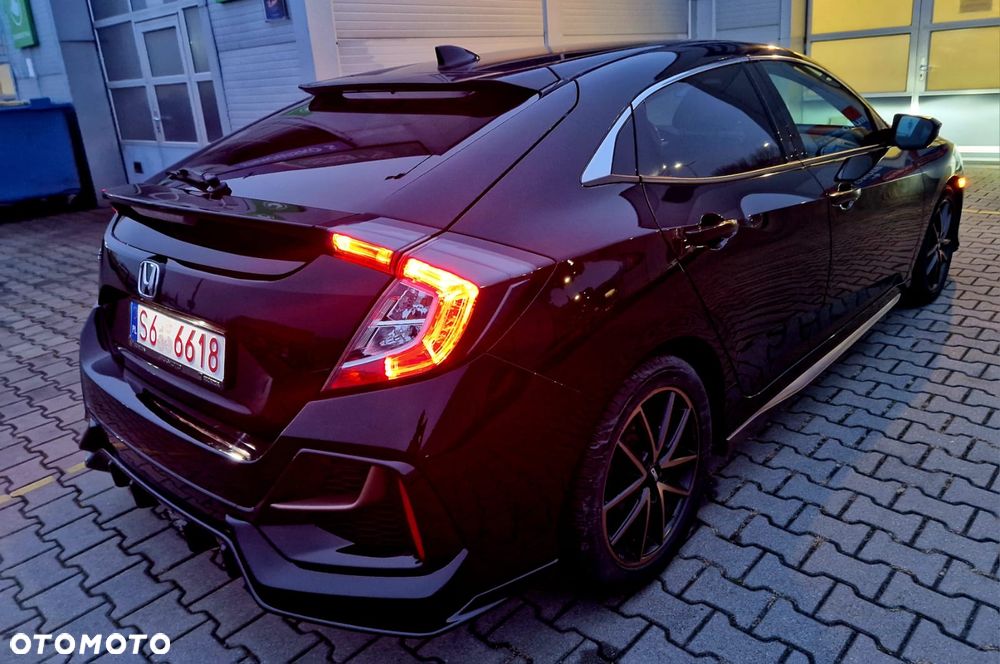 Honda Civic 1.0 i-VTEC Turbo CVT Elegance - 26