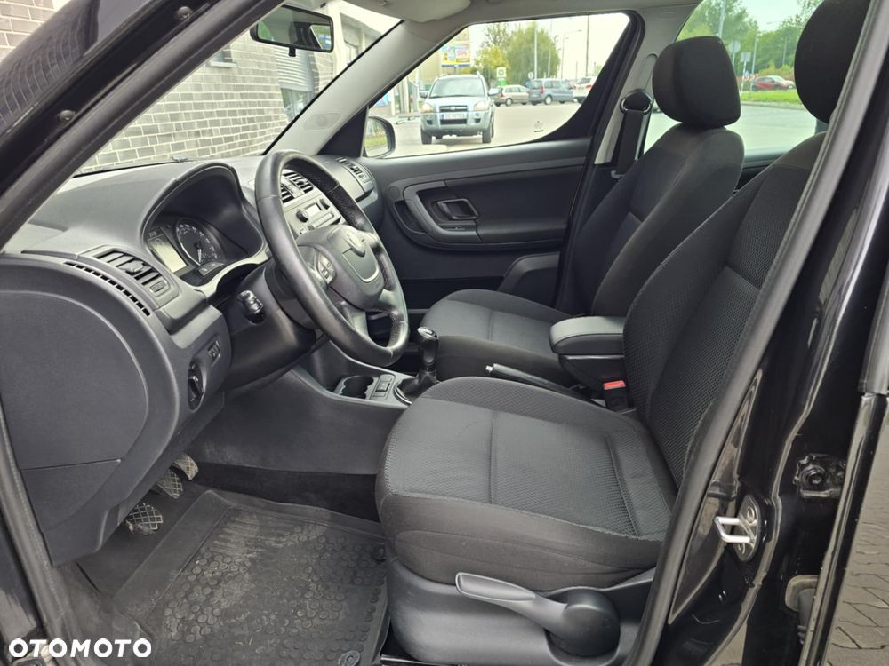 Skoda Roomster 1.6 TDI DPF Scout PLUS EDITION - 19