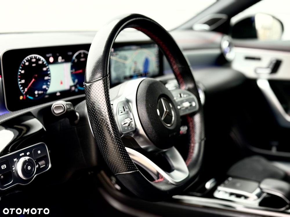 Mercedes-Benz CLA 180 d AMG Line 7G-DCT - 24