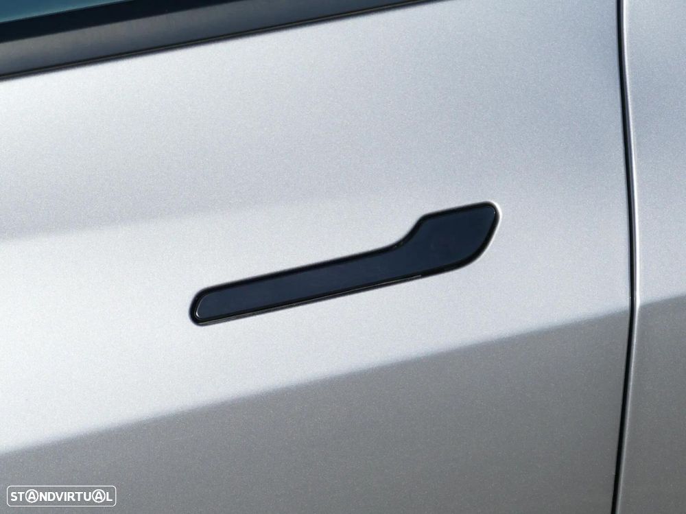 Tesla Model Y Performance Tração Integral - 9