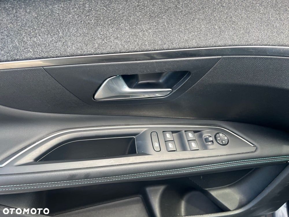 Peugeot 3008 - 12