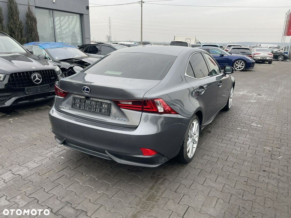 Lexus IS 300h Comfort - 2