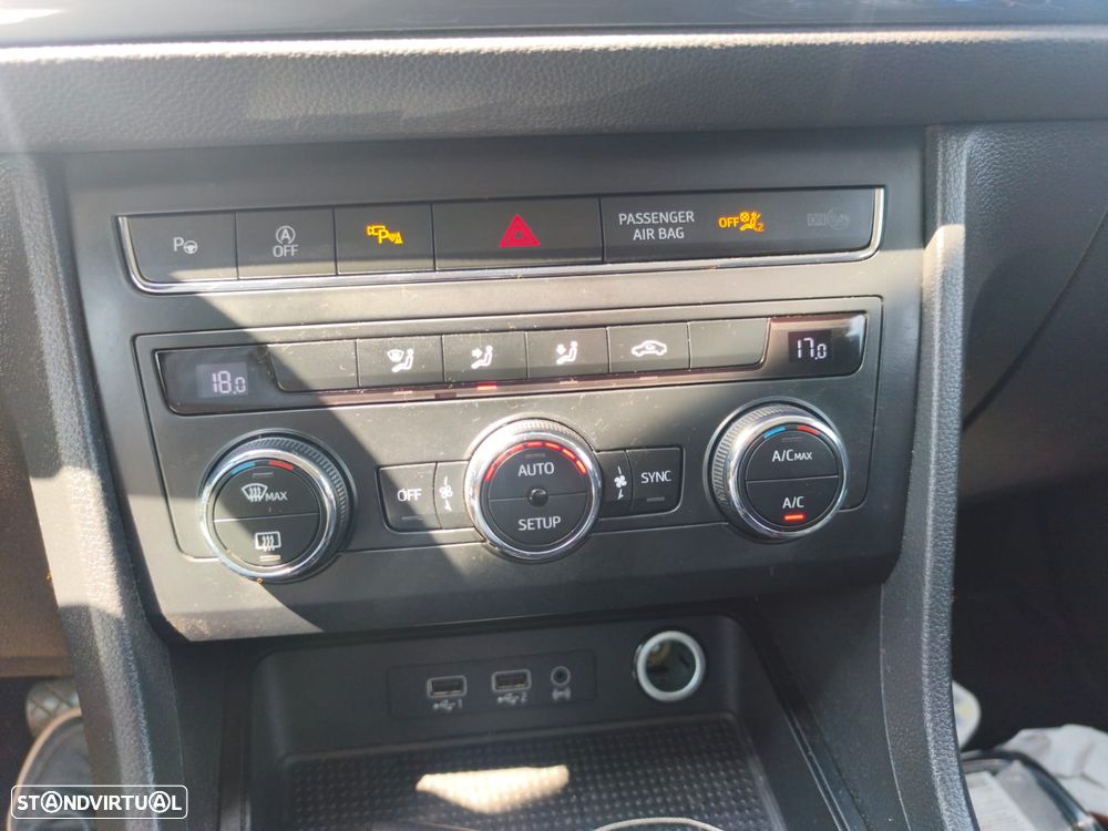 SEAT Ateca 1.6 TDI ECOMOTIVE Reference - 8