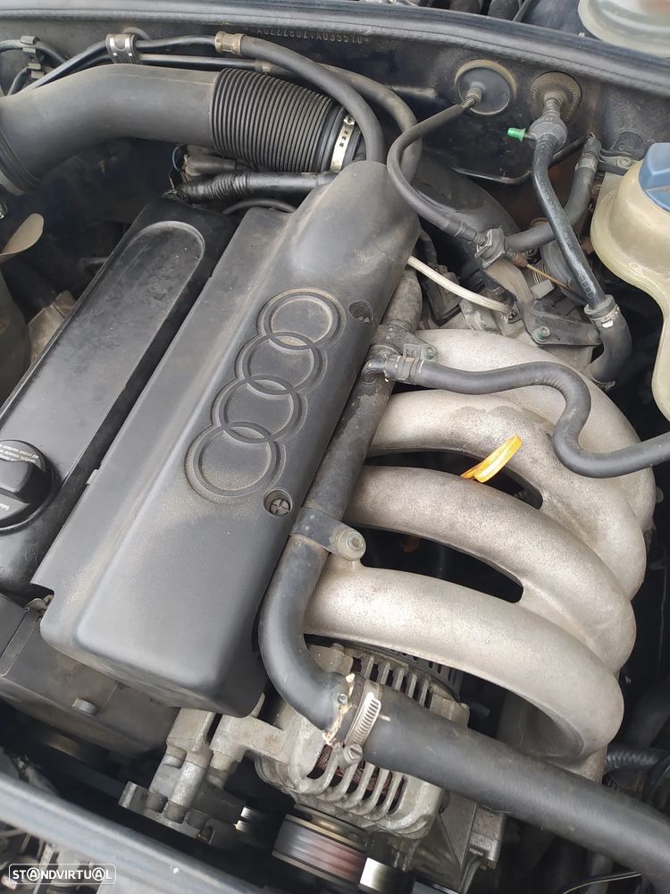 Audi A4 1996 photo 2