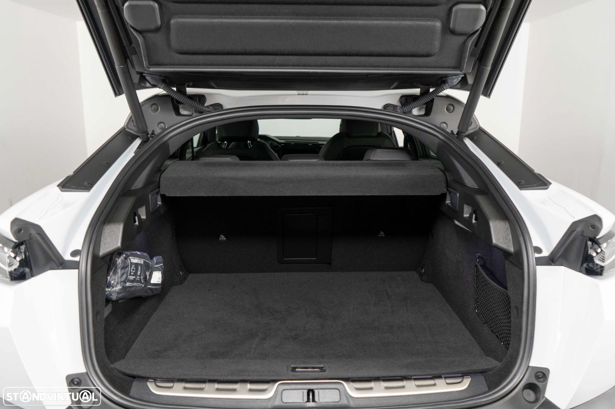 Peugeot 408 1.6 Hybrid GT e-EAT8 - 11
