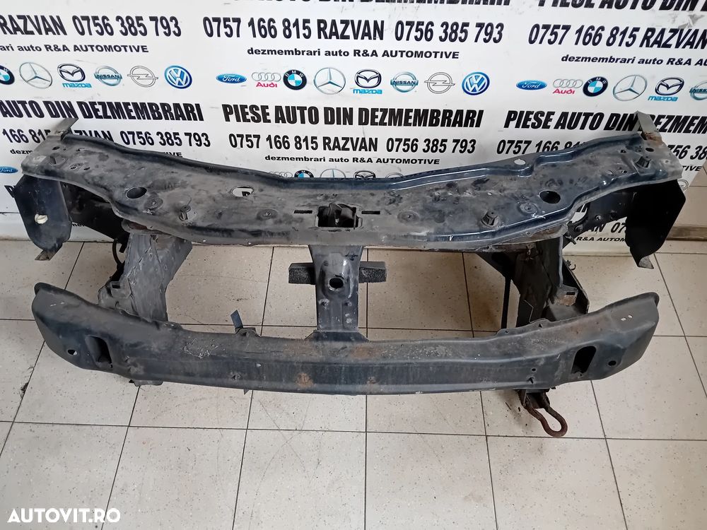 Trager Calandru Fata Dacia Duster 1 Facelift - 5