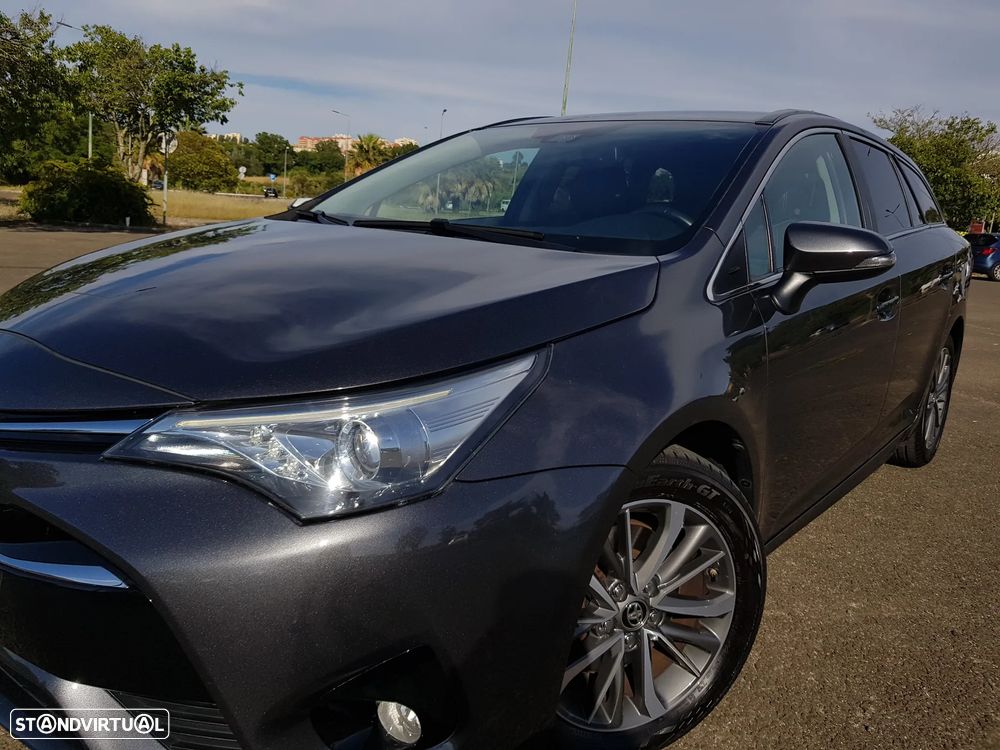 Toyota Avensis Touring Sports 2.0 D-4D Exclusive - 60