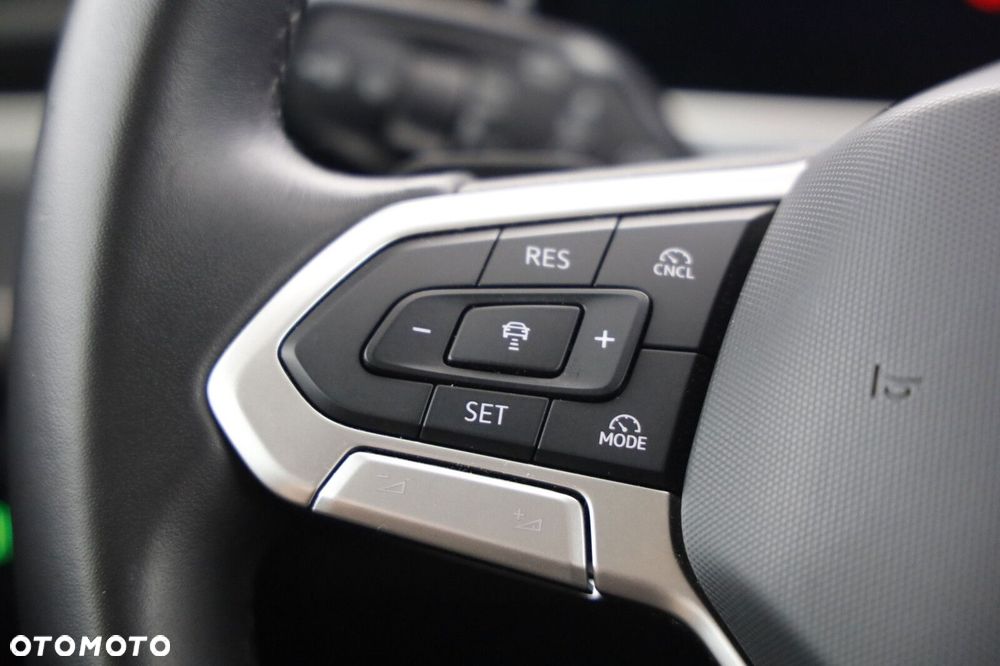 Volkswagen Passat - 22