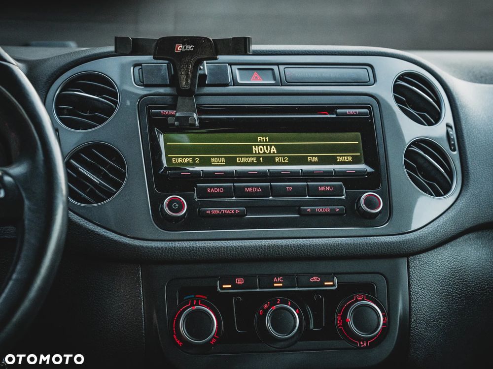 Volkswagen Tiguan 2.0 TDI DPF BlueMotion Technology Lounge Sport & Style - 21