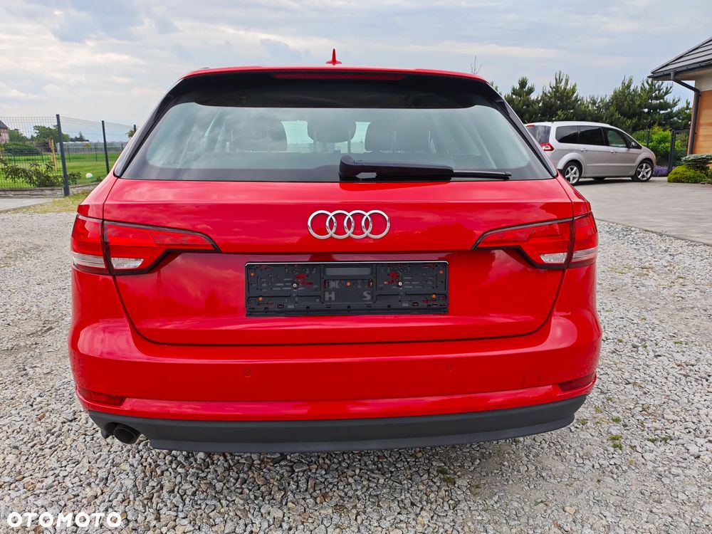 Audi A4 Avant - 4