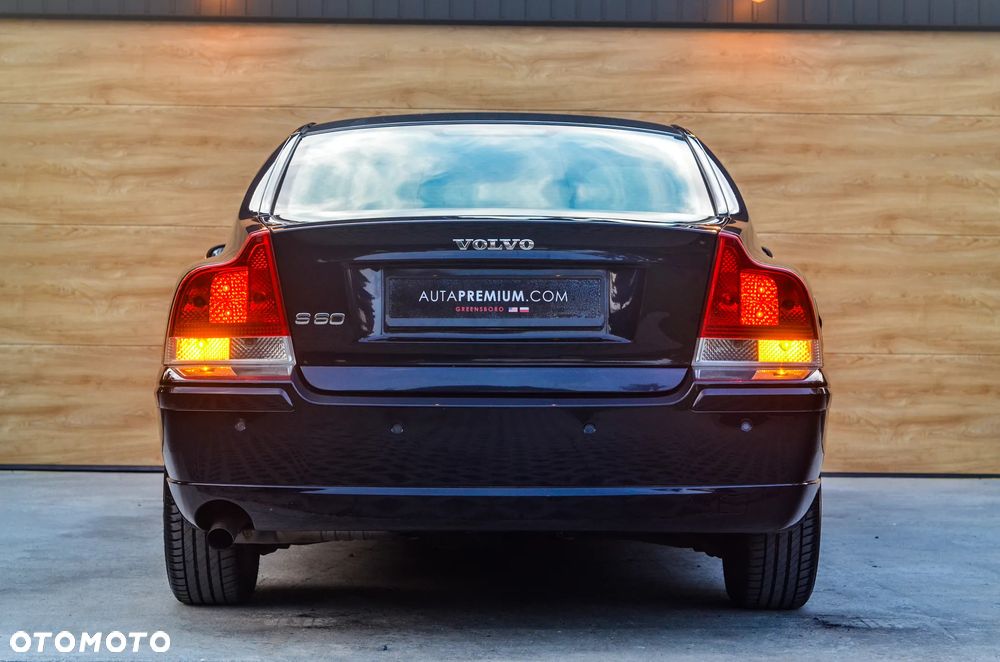 Volvo S60 2.4D Momentum - 4