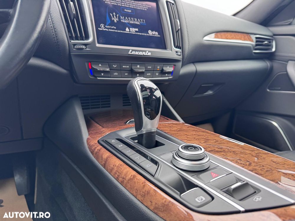 Maserati Levante S - 20