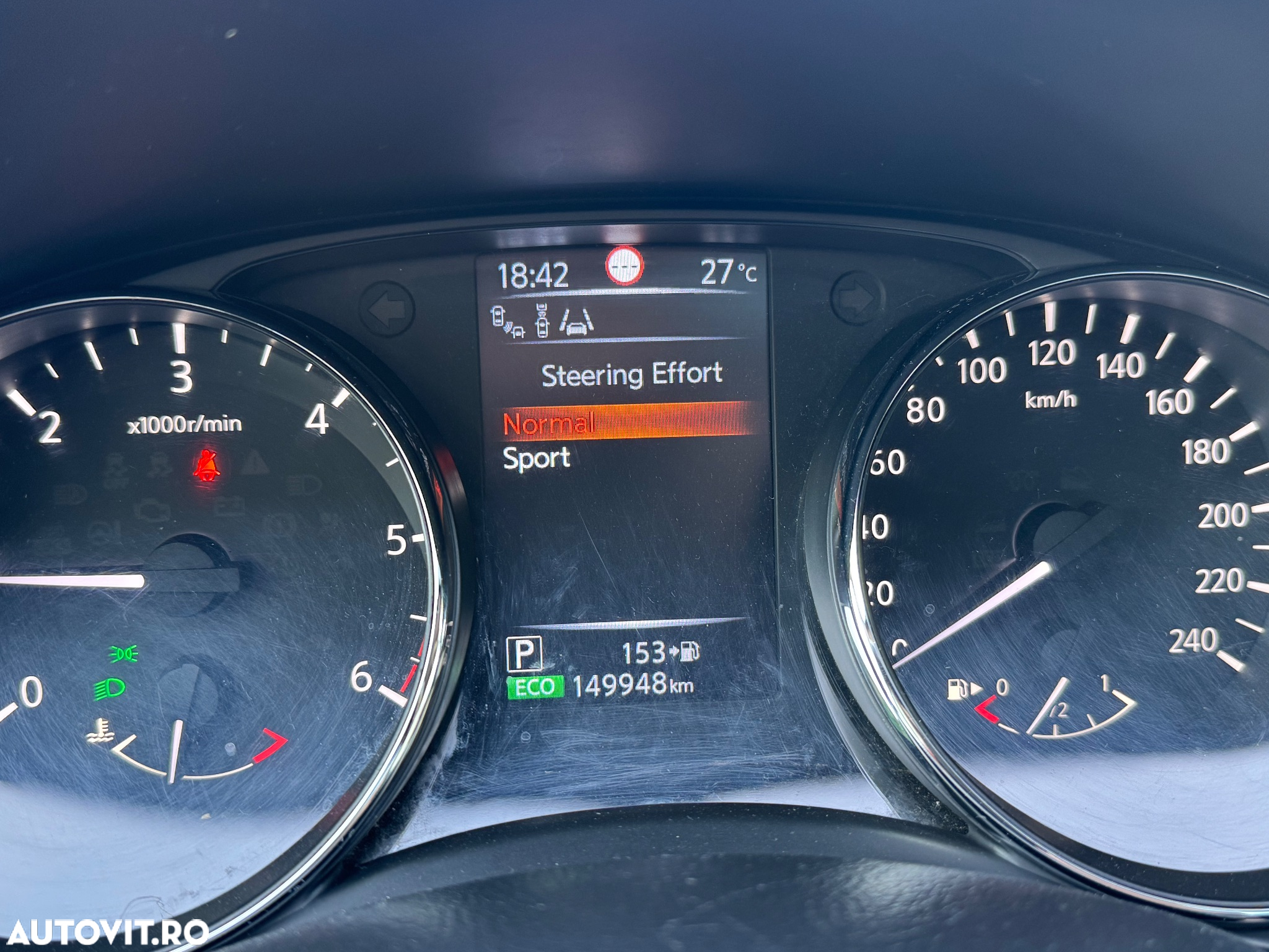 Nissan Qashqai 1.6 DCI Start/Stop X-TRONIC Tekna - 28