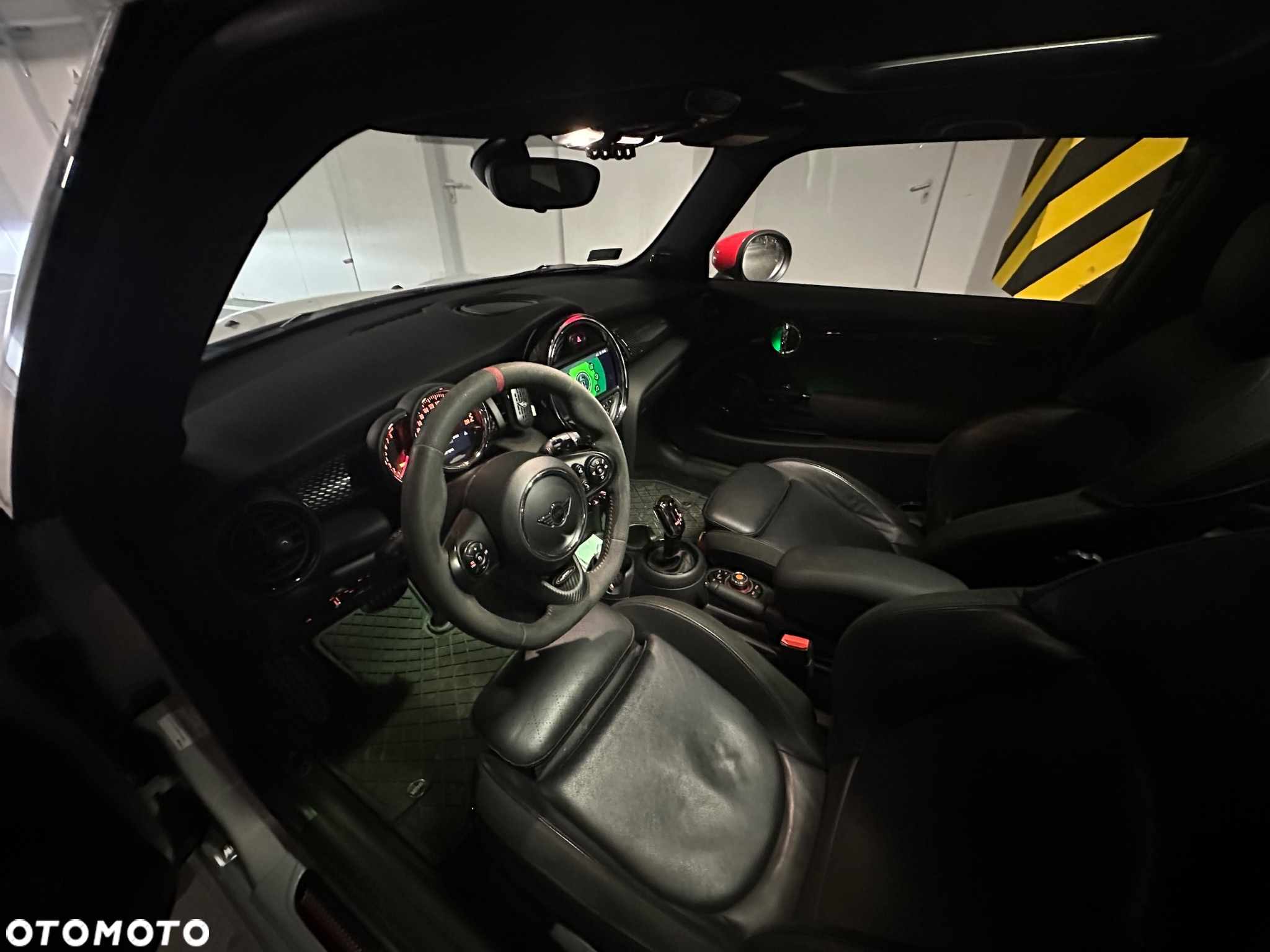 MINI John Cooper Works - 9