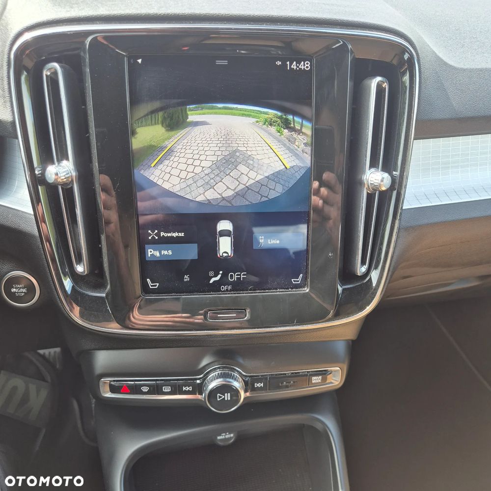 Volvo XC 40 T3 Momentum Core - 21