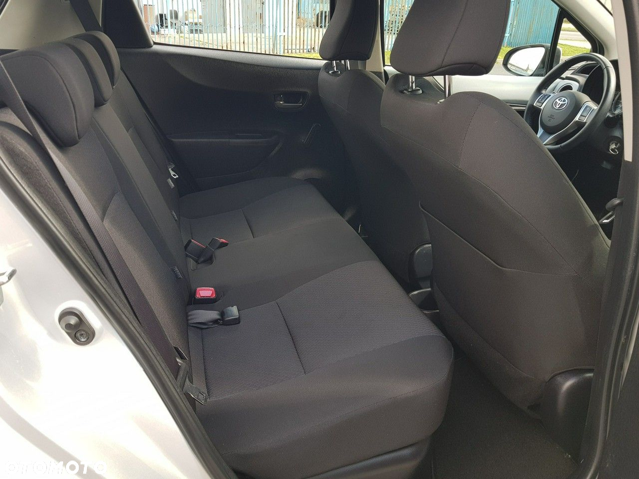 Toyota Yaris - 15