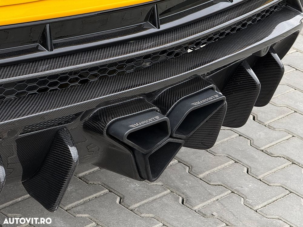 Lamborghini URUS - 40