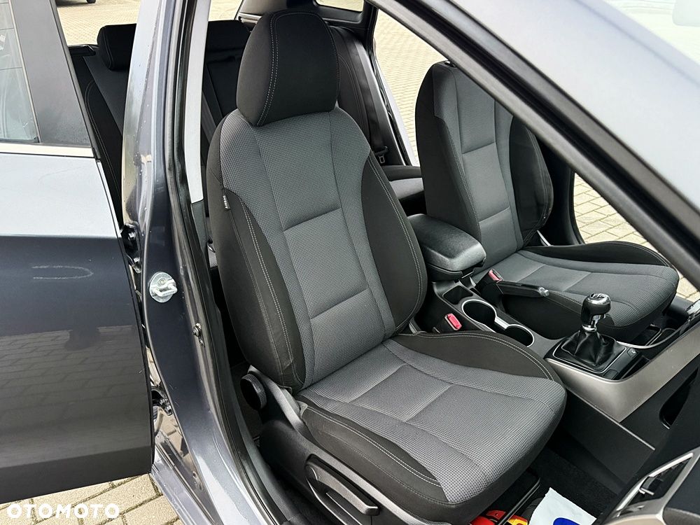 Hyundai i30 1.6 CRDi Comfort - 27