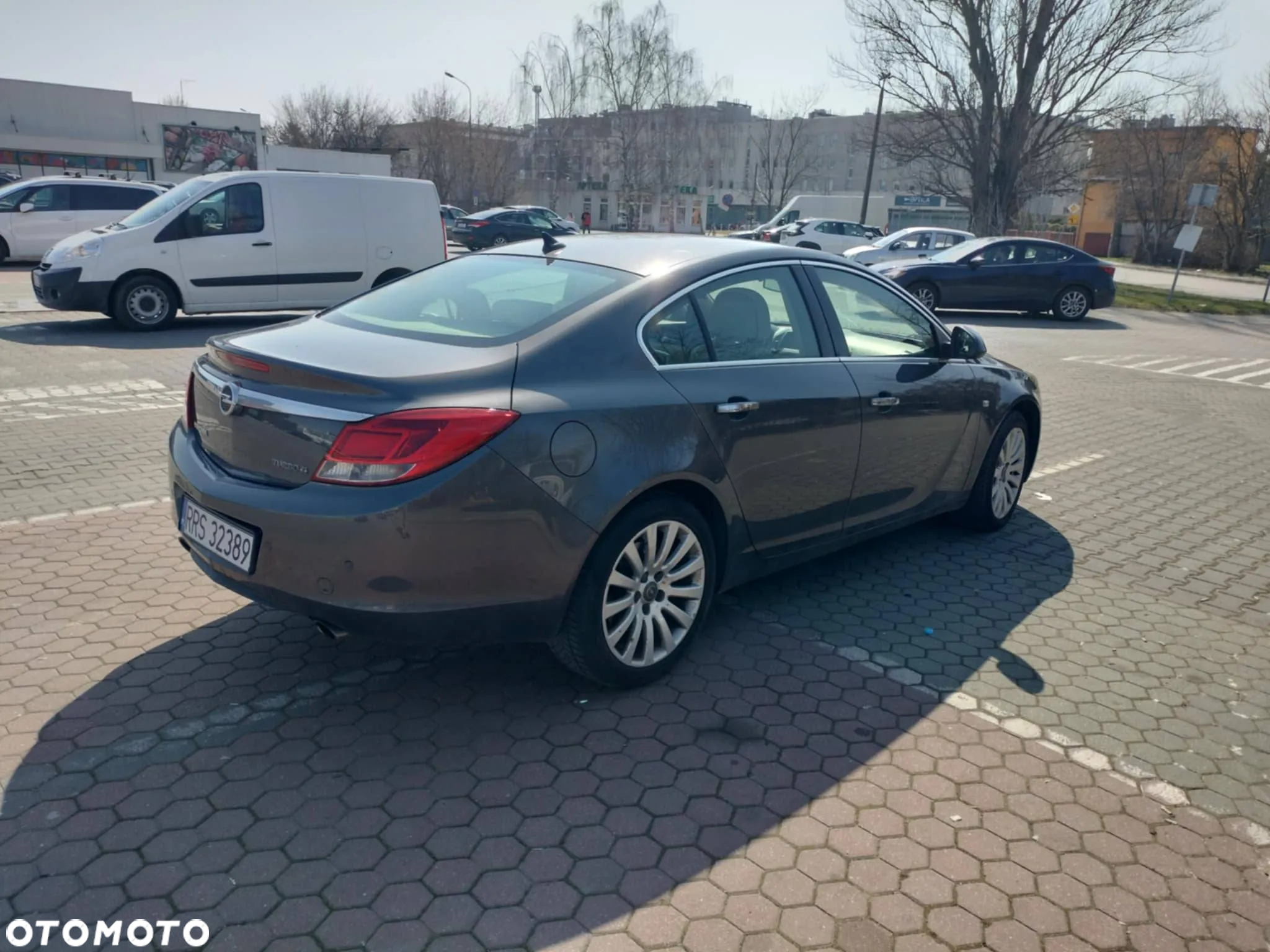 Opel Insignia 2.0 T Cosmo 4x4 - 12