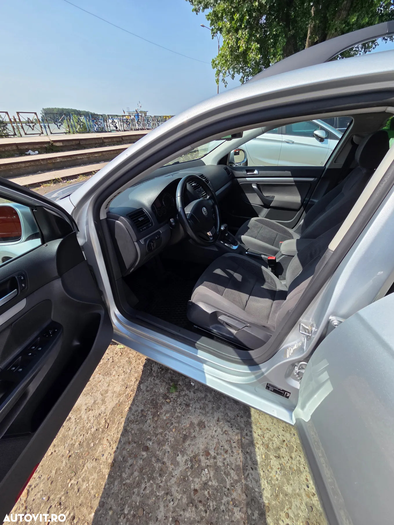 Volkswagen Golf Variant 1.4 TSI Comfortline DSG - 8