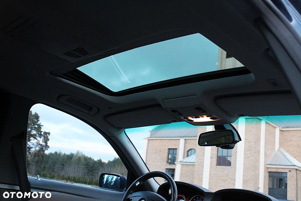 BMW Seria 7 750Li - 33