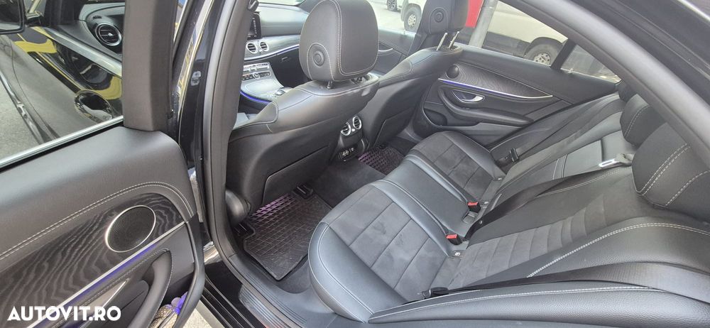 Mercedes-Benz E - 8