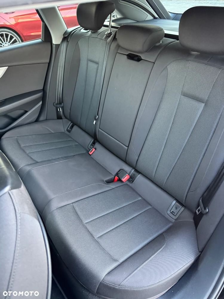 Audi A4 Avant 30 TDI mHEV Advanced S tronic - 15