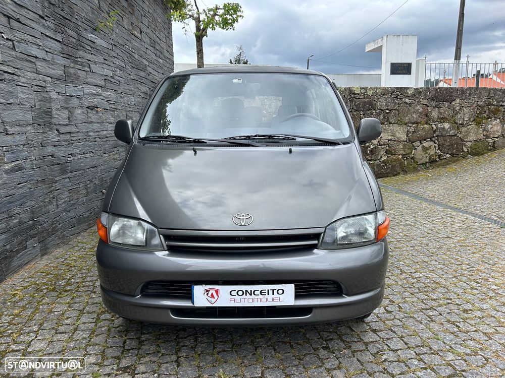 Toyota HiAce 2.4 D LXH12LB - 3