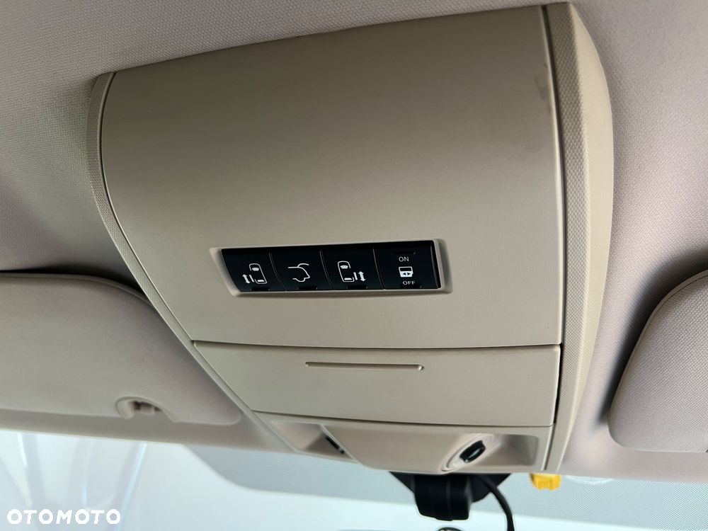 Lancia Voyager 2.8 Multijet 16v Platinum - 19