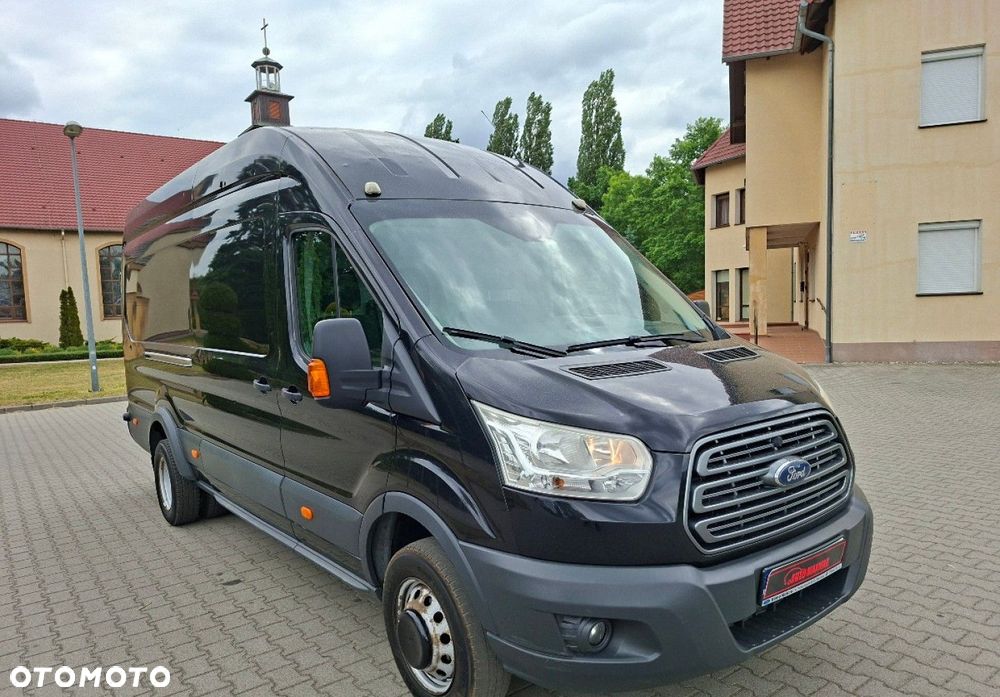 Ford Transit - 1