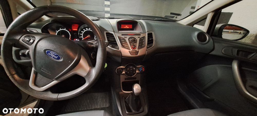 Ford Fiesta 1.25 Trend - 14