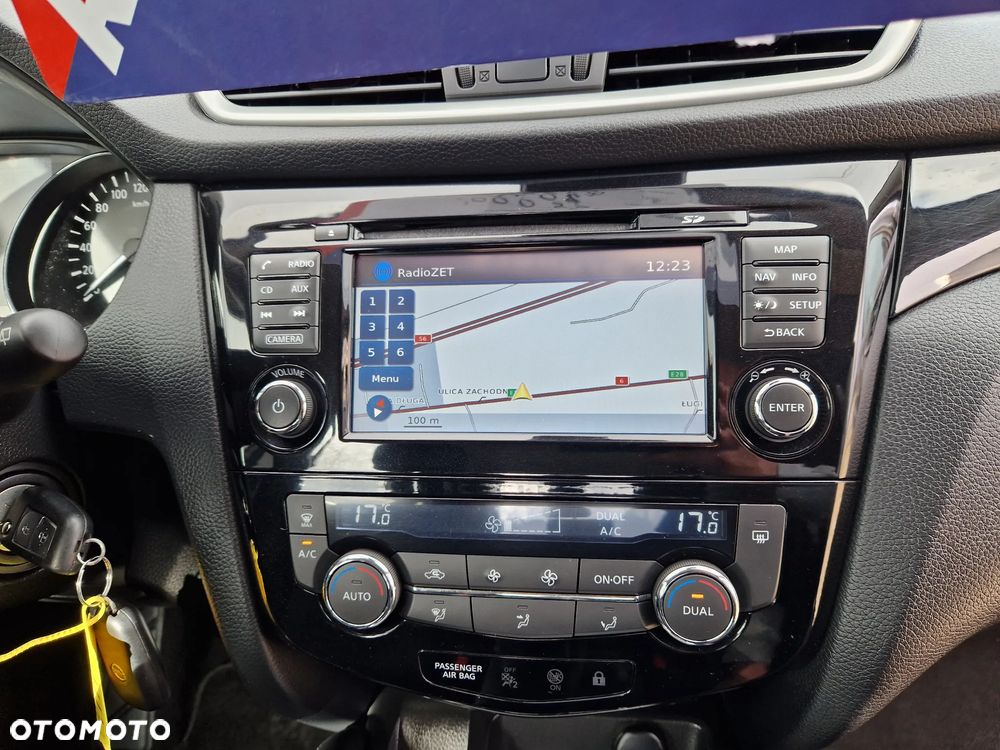 Nissan Qashqai 1.2 DIG-T Visia Xtronic - 13