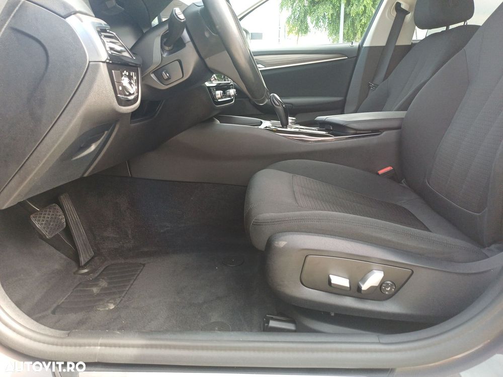 BMW 5 Series 2021 — imagine 11