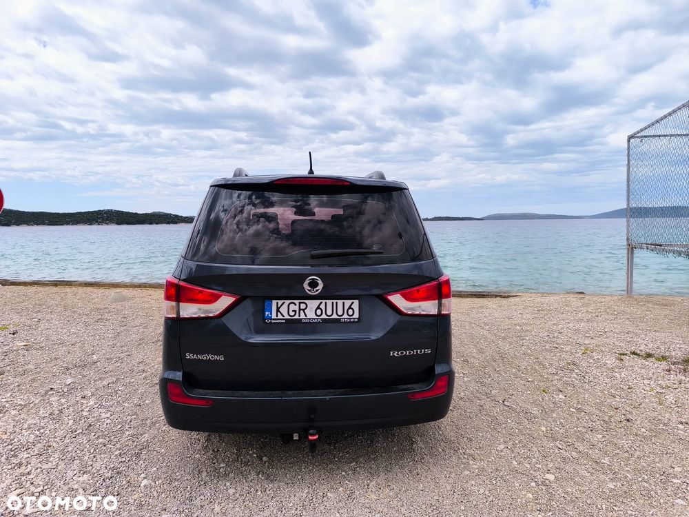 SsangYong/KGM Rodius 200 e-XDi Crystal Plus - 9