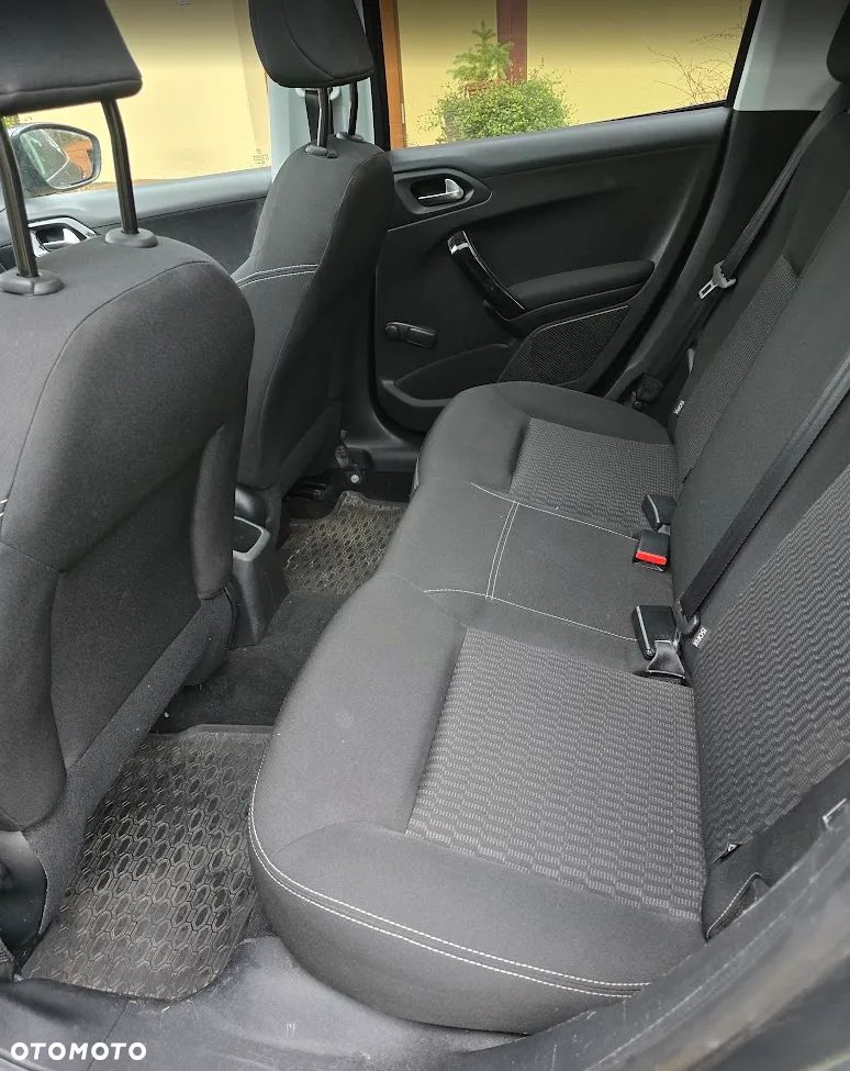 Peugeot 208 Blue-HDi 100 Stop&Start Allure - 13