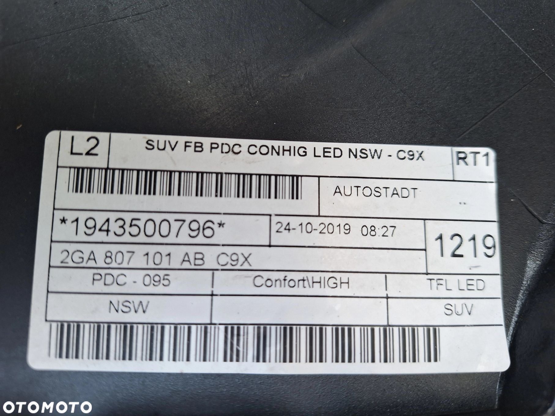 VW T-ROC T ROC 17-20r 2GA KOLOR LC9X ZDERZAK PRZÓD PRZEDNI ORYG. 2GA807221J WYSYŁKA 24H - 16
