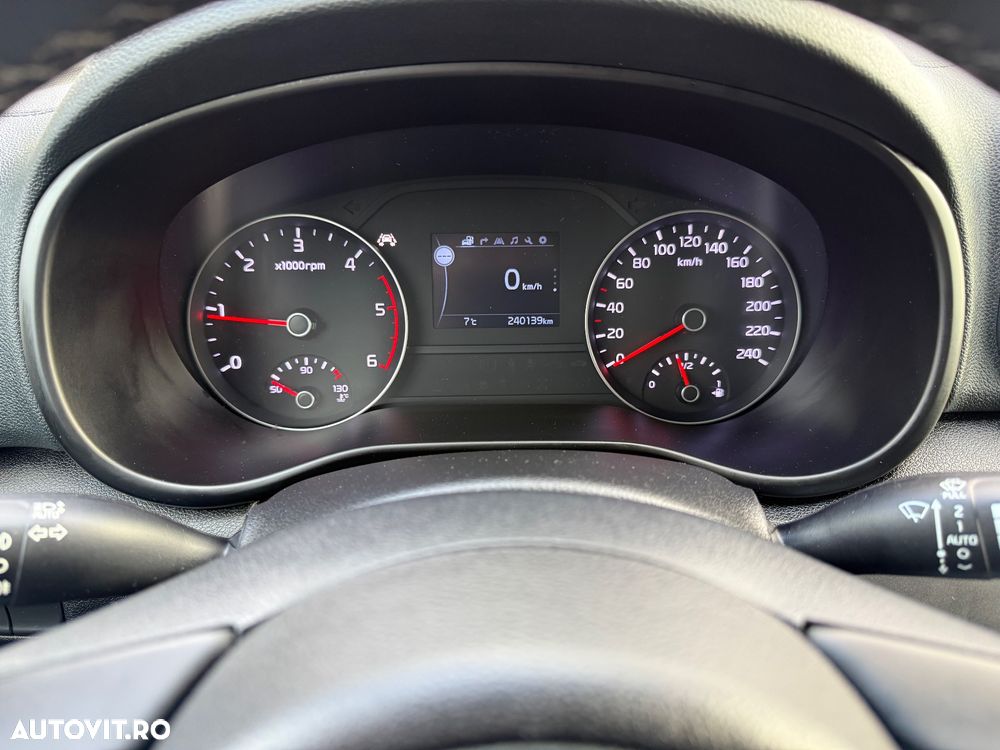 Kia Sportage 1.7 CRDI 2WD Attract - 21