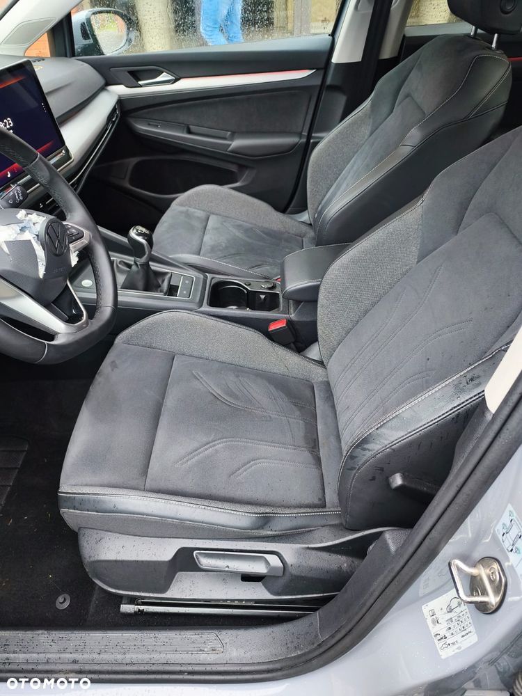 Volkswagen Golf - 16