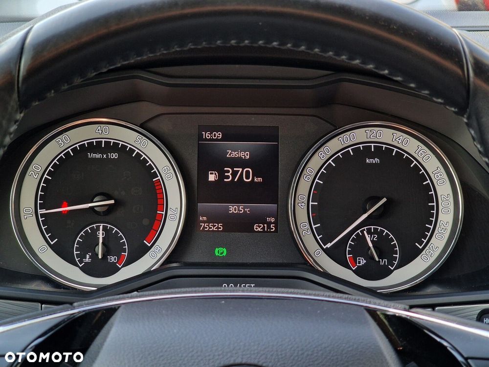 Skoda Superb 1.5 TSI Ambition - 28