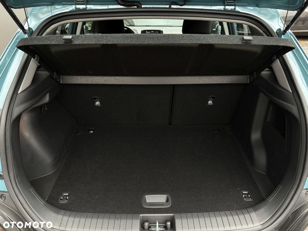 Hyundai Kona - 36