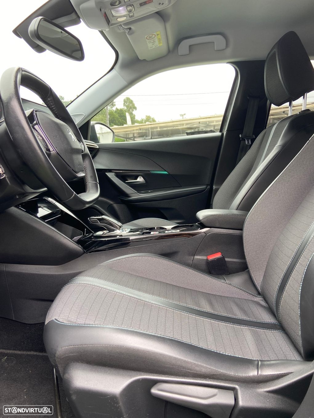 Peugeot 2008 - 22