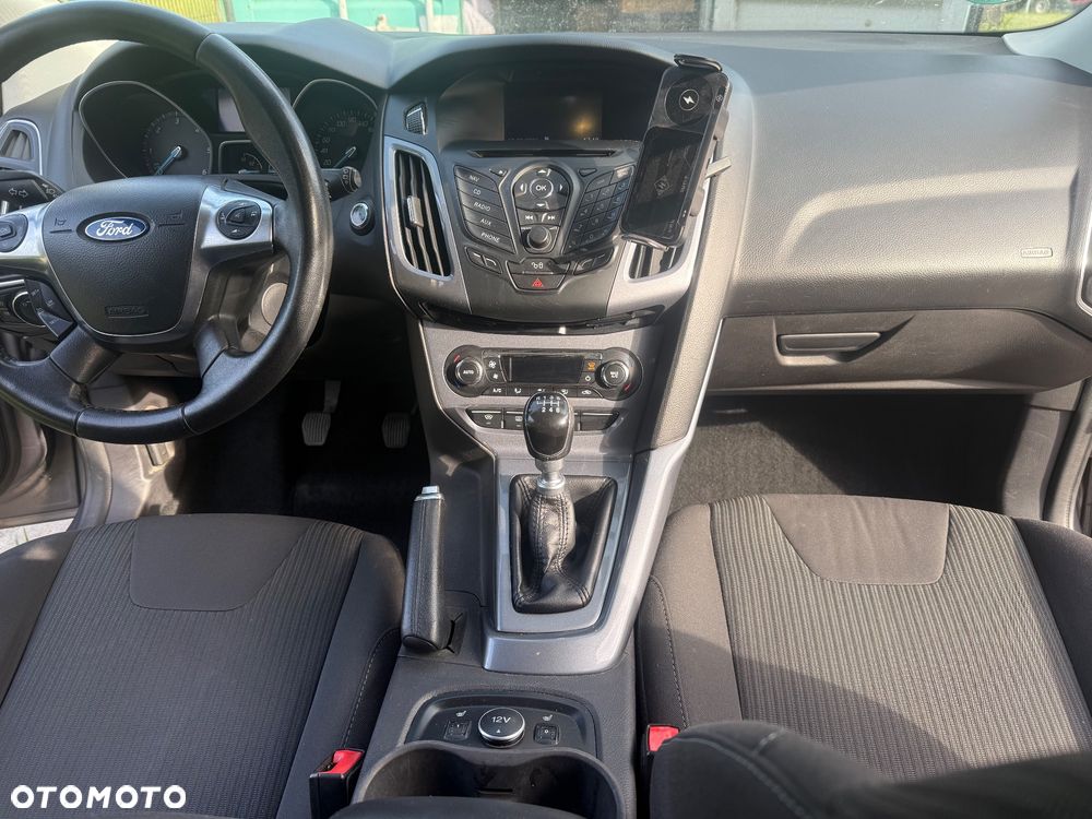 Ford Focus 1.6 TDCi Titanium ECOnetic - 11